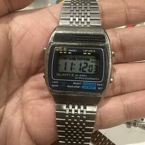 Vintage Tinic Quartz Men Digital Watch All Buttons Work Alarm Work Rare 34mm 7.5